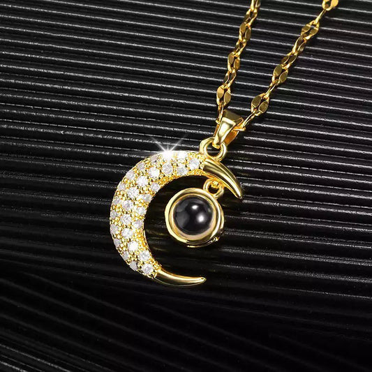 Collar Luna Te Amo en 100 Idiomas Dorado D'YABU®